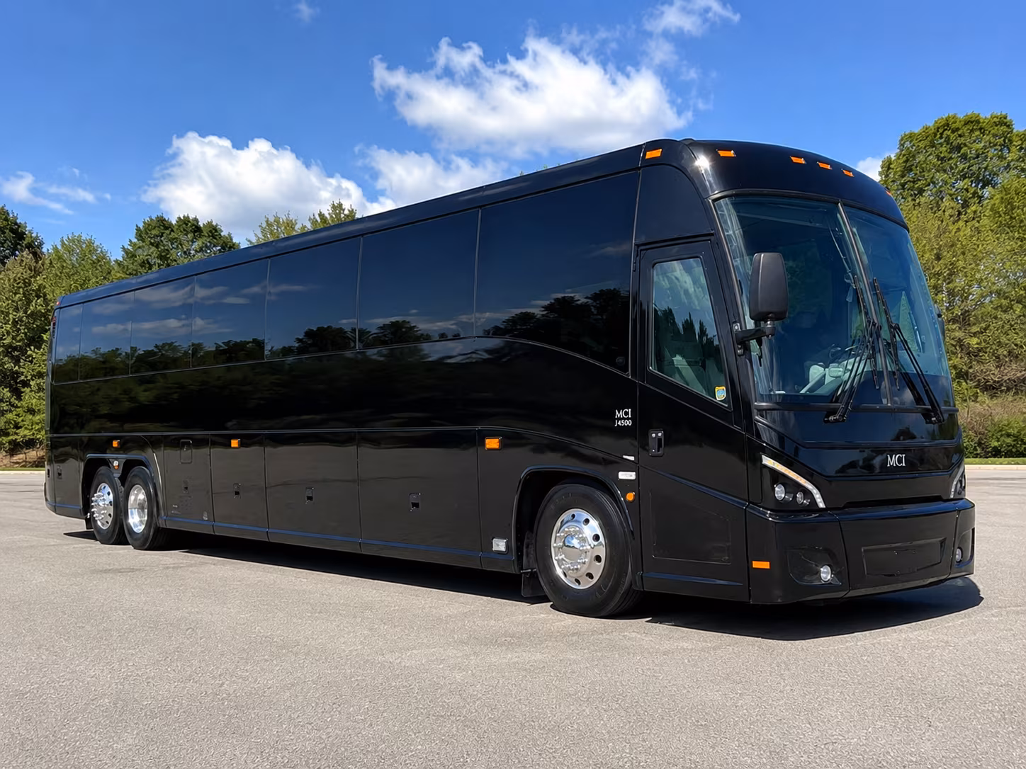 airport shuttle buses between bellevue and seatac