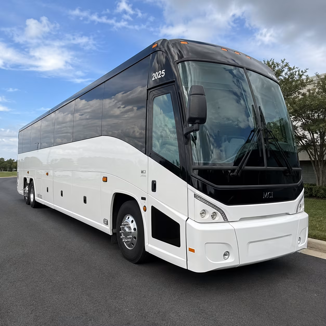 charter buses to climate pledge arena from bellevue