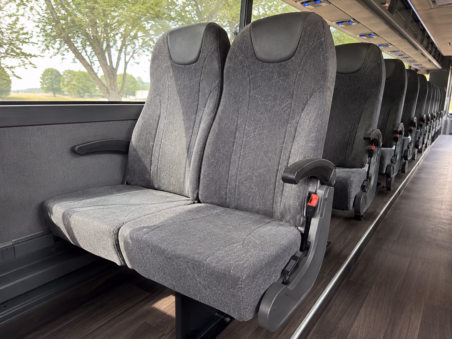 wedding guest shuttle buses for the bellevue club and carillon point venues